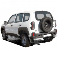 Защита заднего бампера «Уголки Люкс» (d63,5) L@DA Niv@ Travel (Сталь)